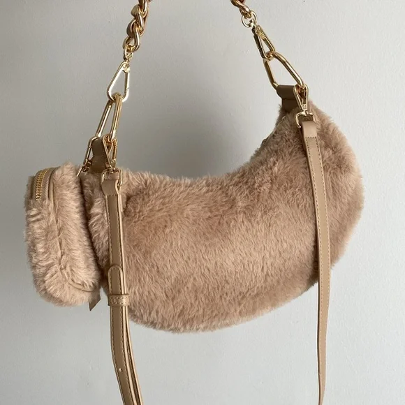 Steve Madden Tan Faux Fur Bag with Gold Chain - Picture 6 of 10